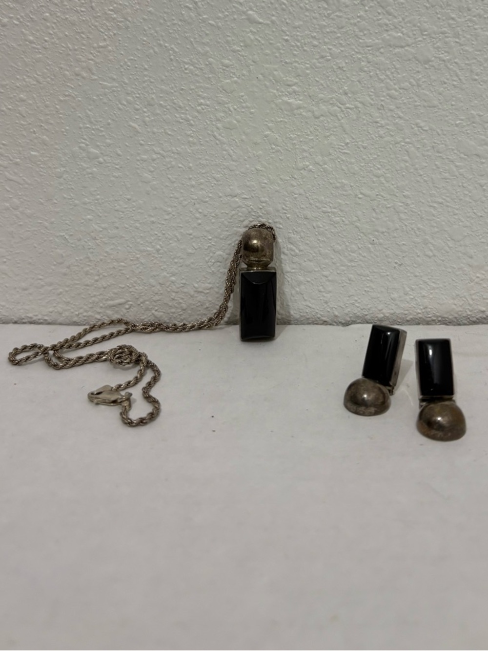 Sterling Silver 925 Adjustable Chain Onyx Pendant And Earrings Set